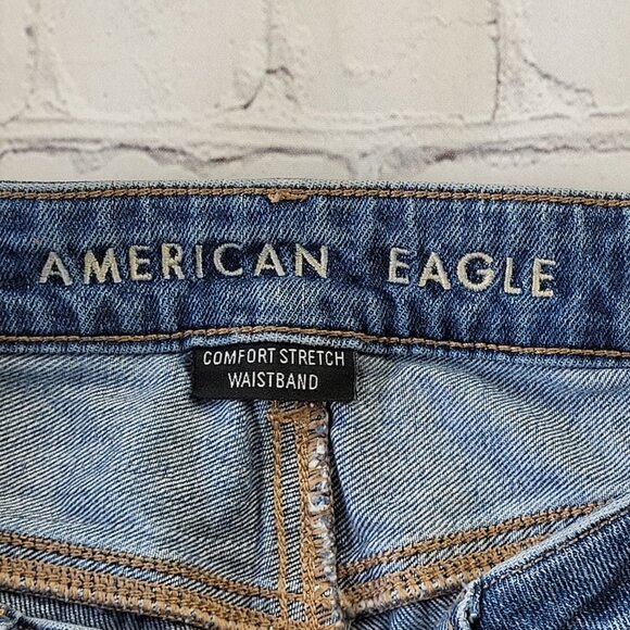 American Eagle Woman’s Blue Distressed mom jeans size 0 Regular - Picture 8 of 12